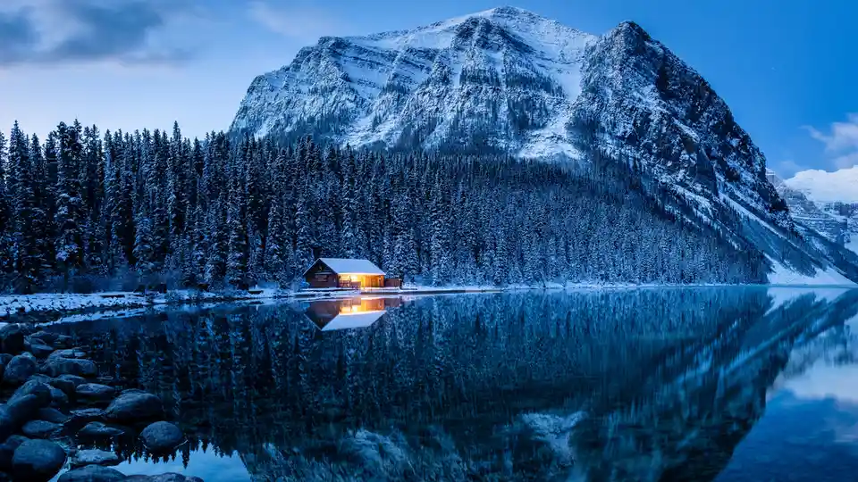 Breathtaking Beauty of Lake Louise
