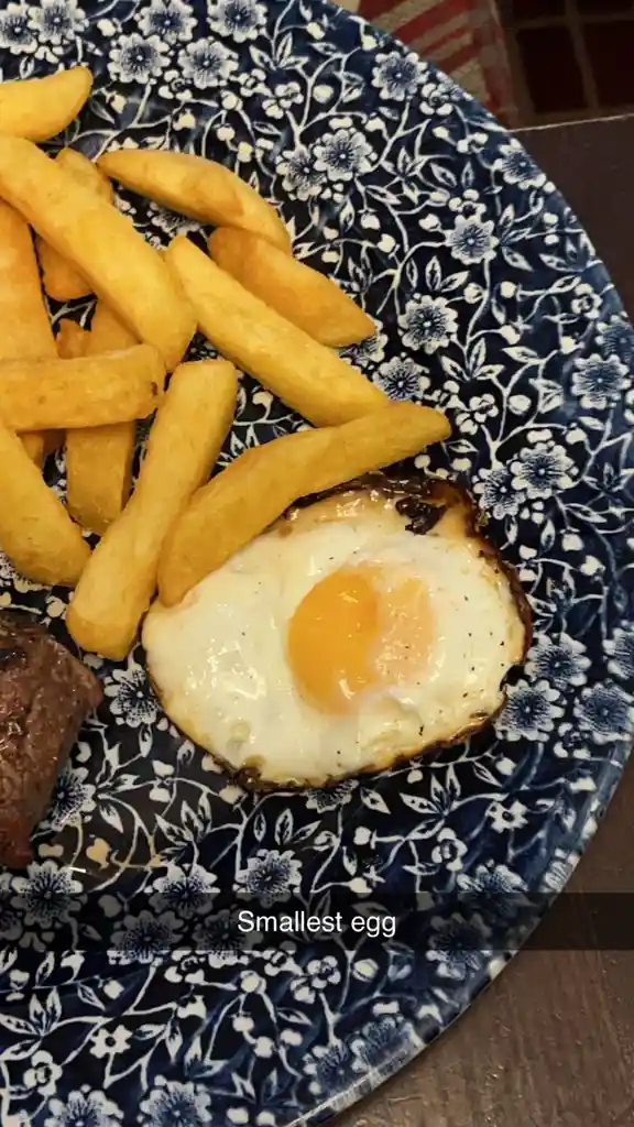 Spoons and Eggs: A Breakfast Delight