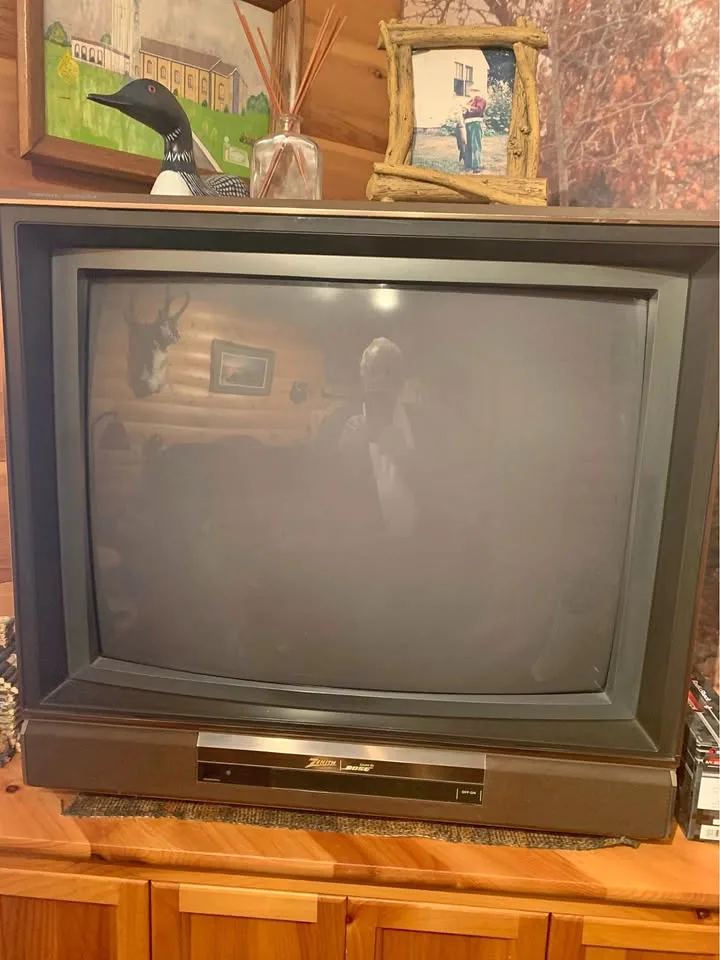 Blast from the past: Zenith 27" CRT TV from December '88