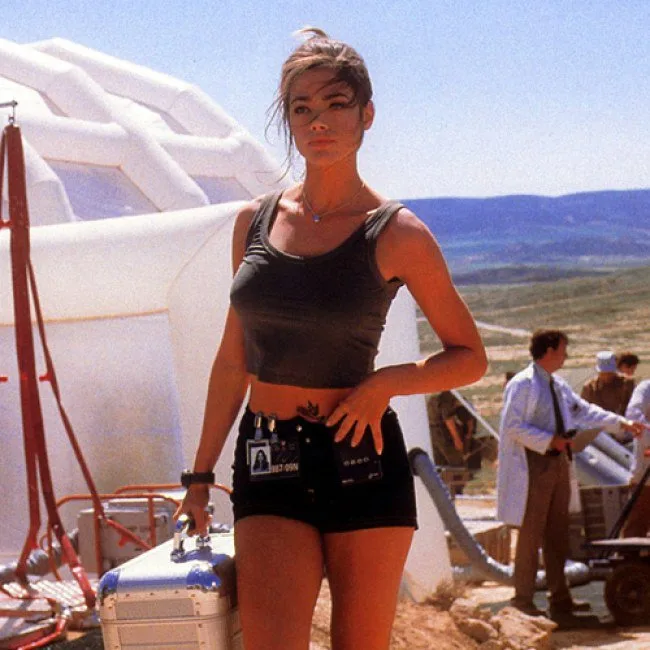 Denise Richards: A 90s Icon in The World Is Not Enough