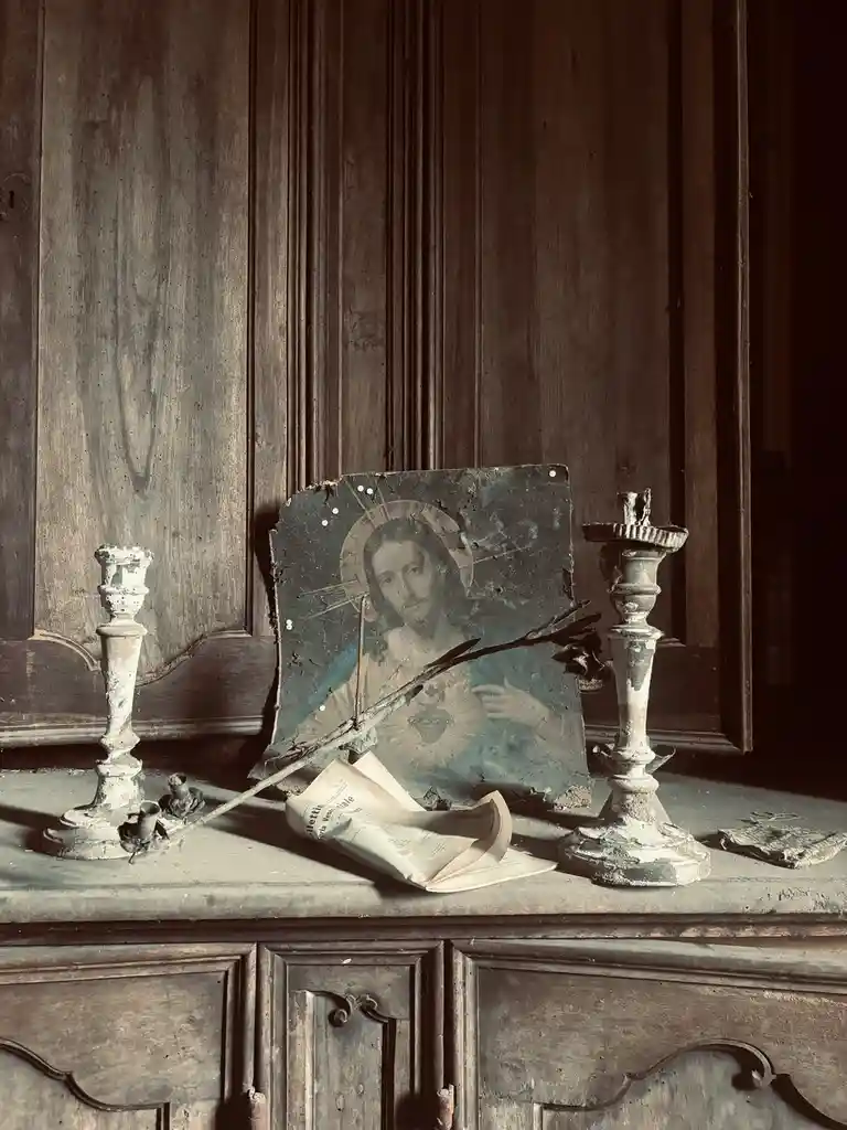 An Abandoned Church in the Heart of Italy