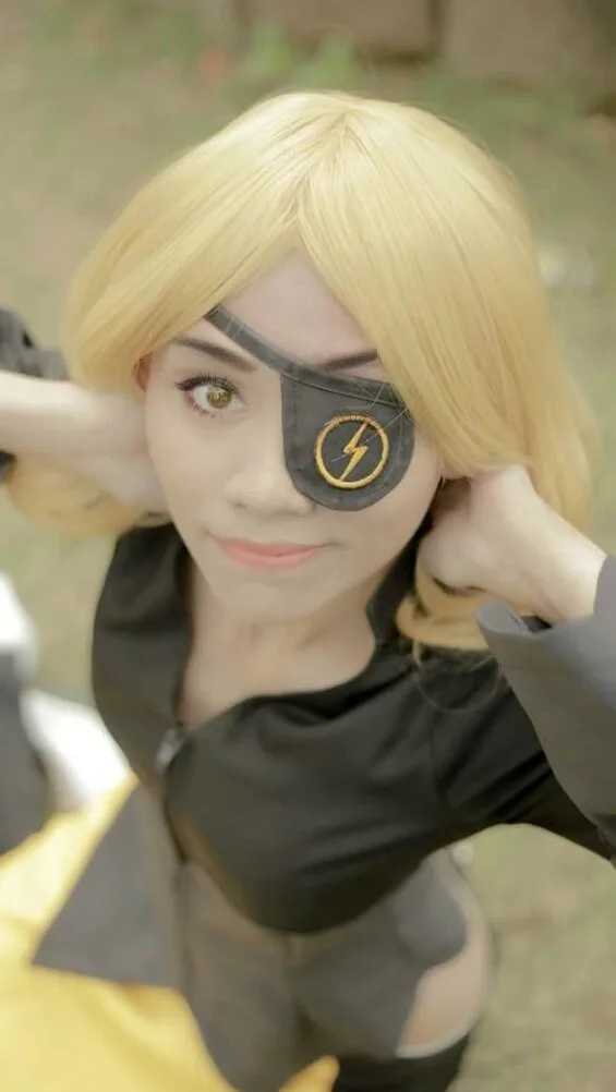 Maire Mjolnir: A Fusion of Cosplay, Art, and Memes