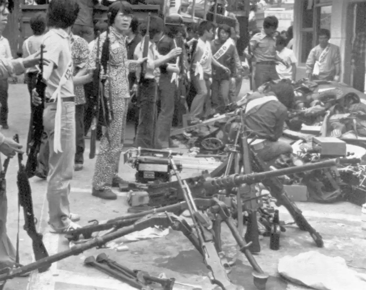 Historic May 1980: Korean Student Protesters Armed and Defiant