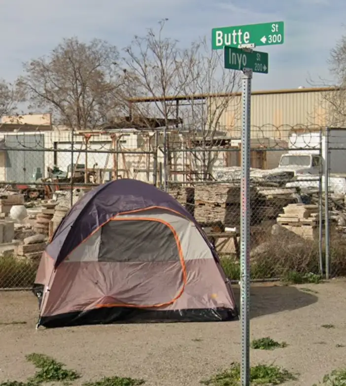 Welcome to the bustling corner of Inyo and Butte!
