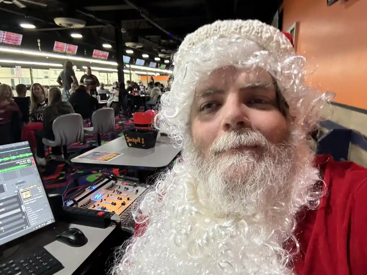 DJ Clause is bringing the party vibes!