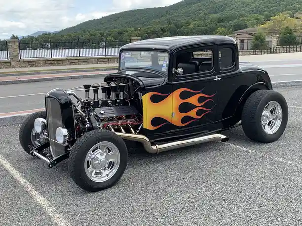 Check out my stunning '32 5W Coupe!