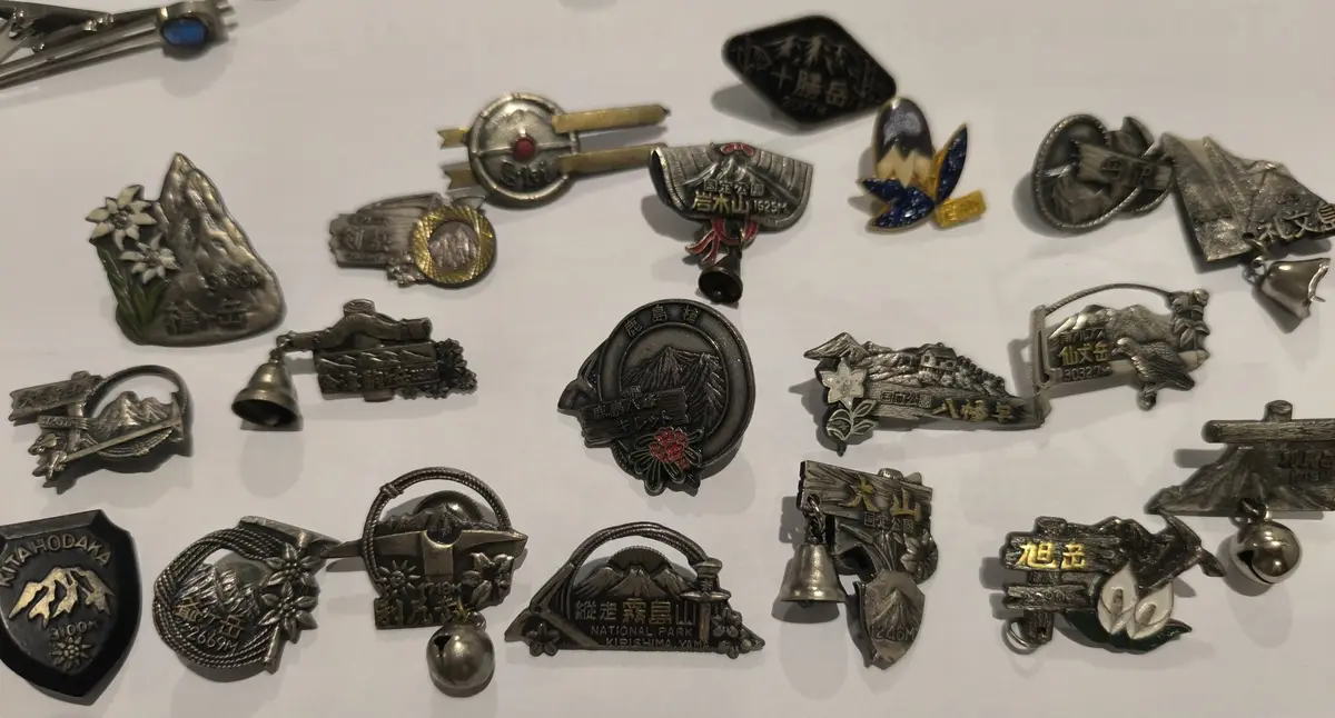 Japanese Mountaineer Pins: A tribute to adventure.