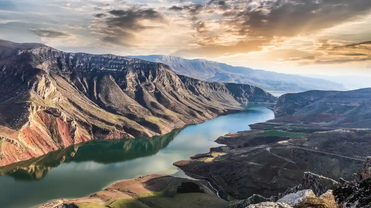 In this breathtaking scene, travelers have stopped in their tracks for generations. Once part of the Silk Road, the Botan…