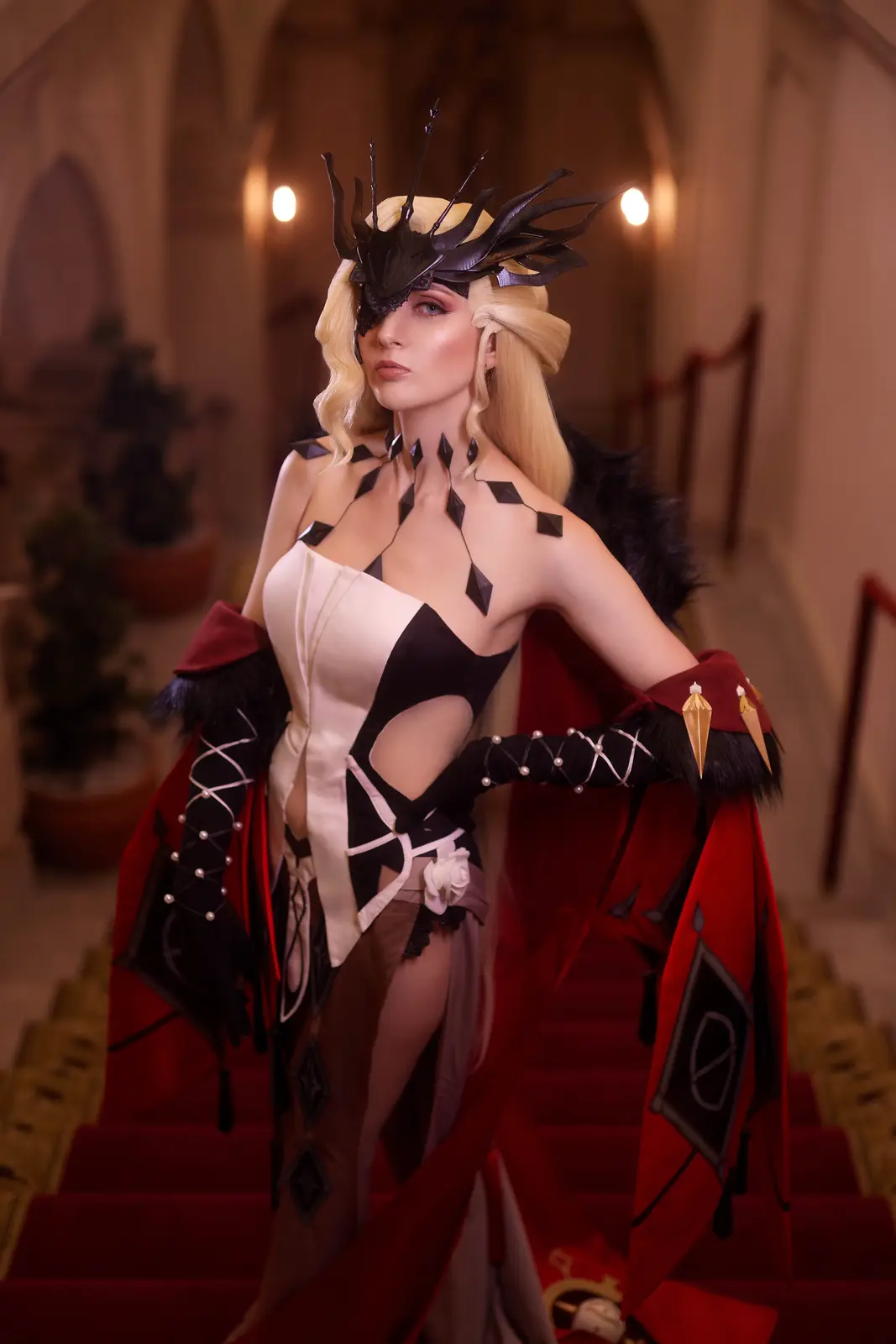 Stunning La Signora Cosplay That Captures the Essence