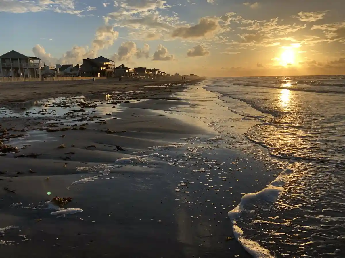 Breathtaking Sunrise Over Galveston: A Morning to Remember